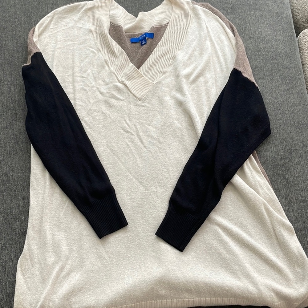 Apt 9 Multi color blouse/sweater